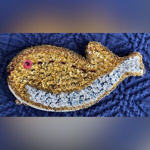 🐟 Rare DeLill Antique Gold and Silver Fish Beaded Coin Purse Zip Enclosure